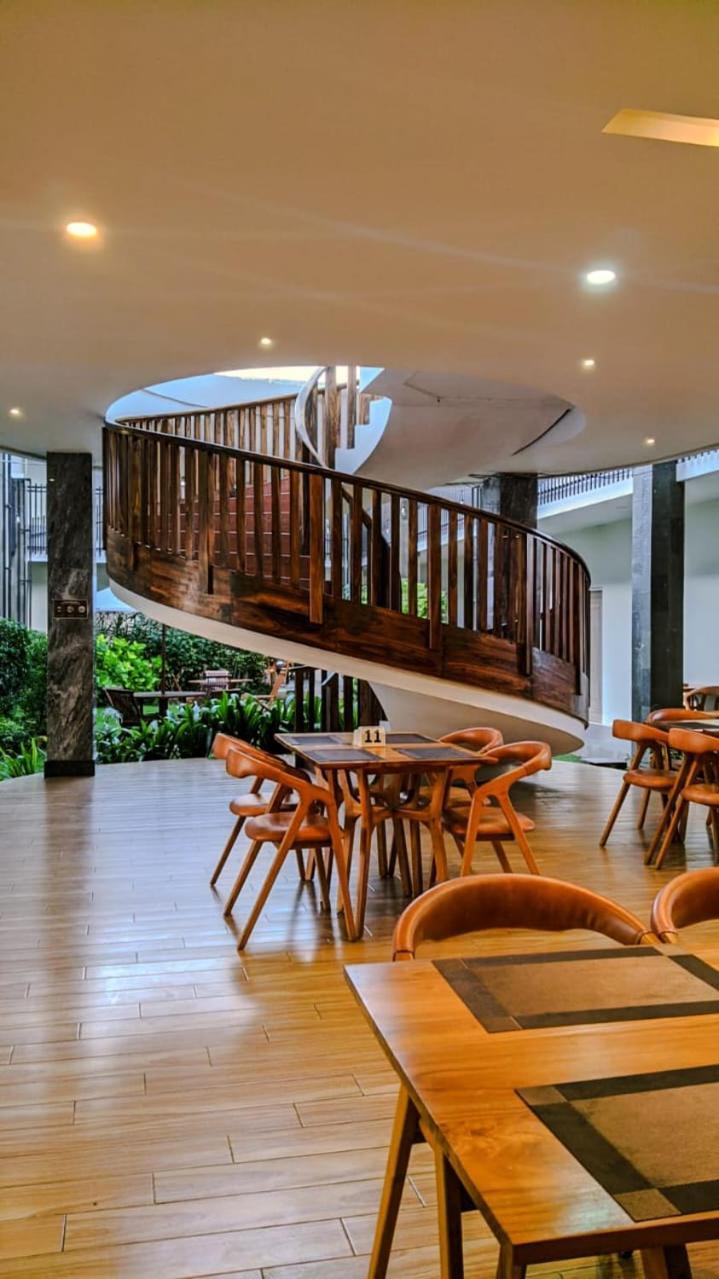 Grand Samota Hotel Sumbawa Zewnętrze zdjęcie