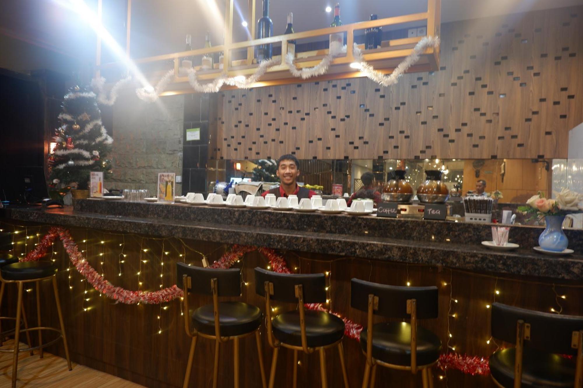 Grand Samota Hotel Sumbawa Zewnętrze zdjęcie